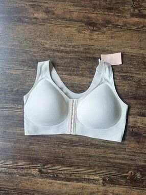 Luna Hug Wireless Padded Bra Size 3XL Nude